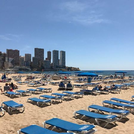 Apartamento frente al mar, moderno con aire acondicionado, parking y free Wi-Fi Benidorm Exterior foto