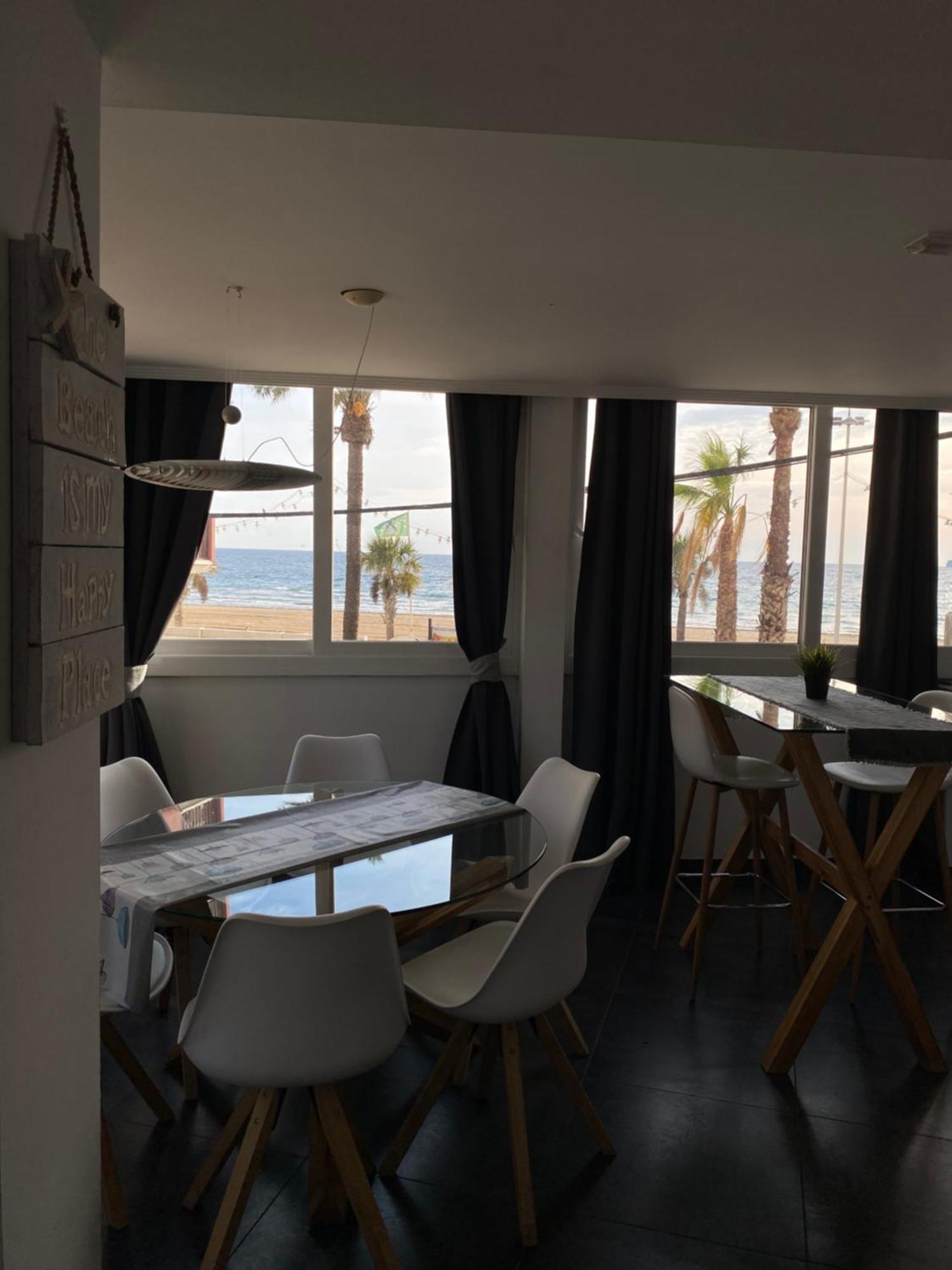 Apartamento frente al mar, moderno con aire acondicionado, parking y free Wi-Fi Benidorm Habitación foto