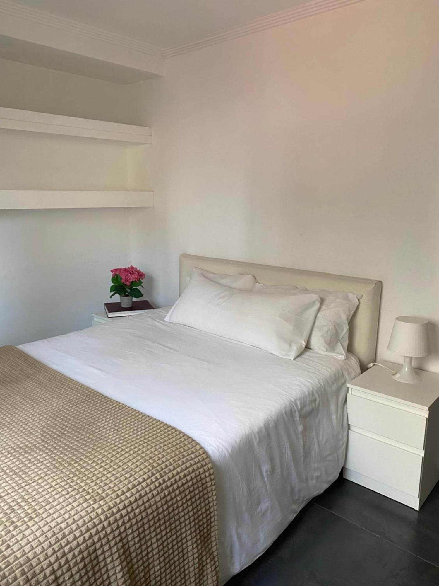 Apartamento frente al mar, moderno con aire acondicionado, parking y free Wi-Fi Benidorm Habitación foto