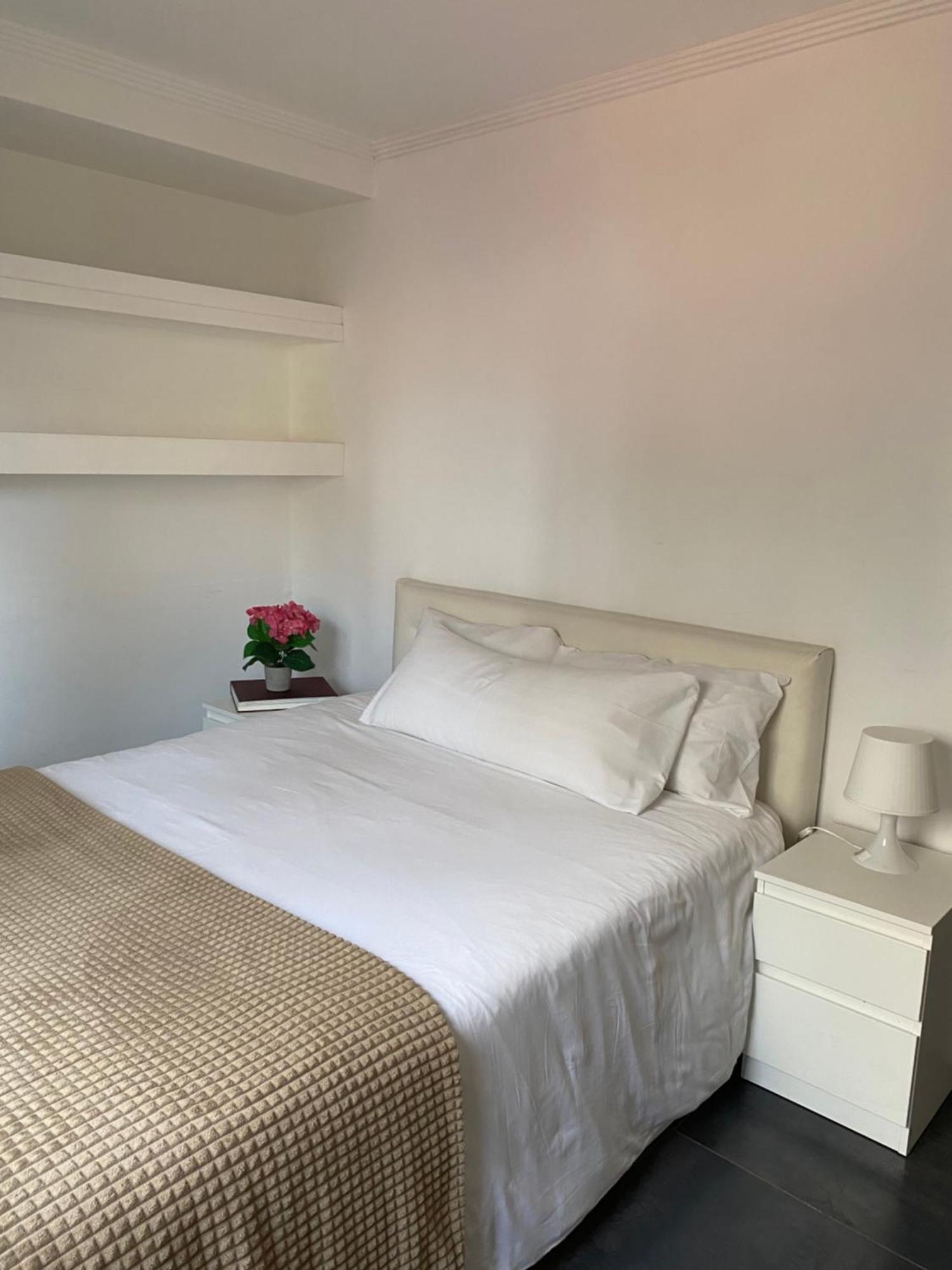 Apartamento frente al mar, moderno con aire acondicionado, parking y free Wi-Fi Benidorm Exterior foto